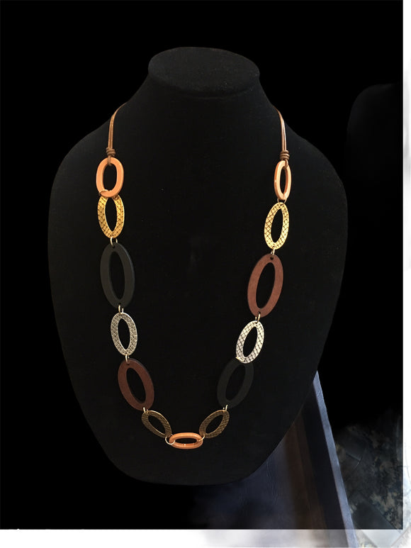 Tri-color Ovals Necklace Set